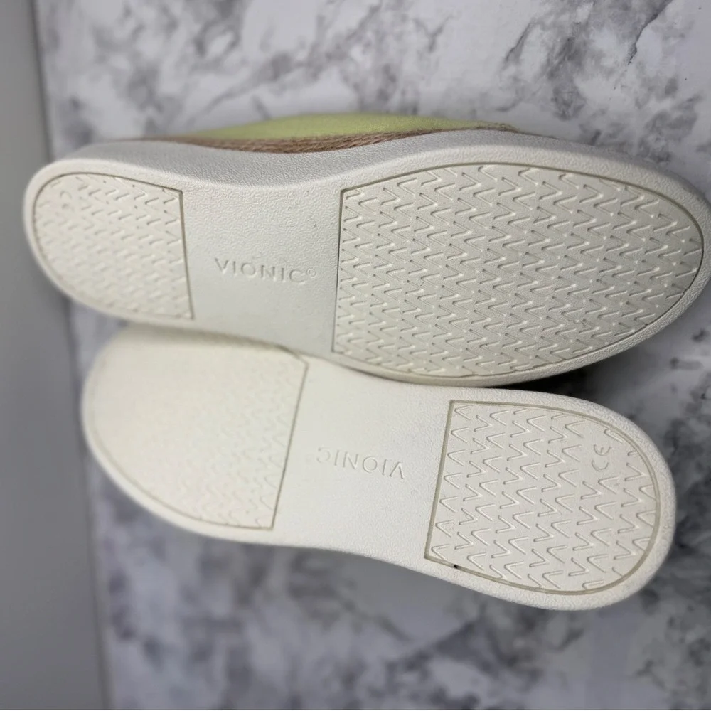 Vionic Women Lime‎ Green Canvas Espadrille Platform Sneakers Orthotic Lace Up 9